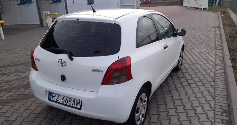 Toyota Yaris cena 11500 przebieg: 215000, rok produkcji 2007 z Piekary Śląskie małe 29